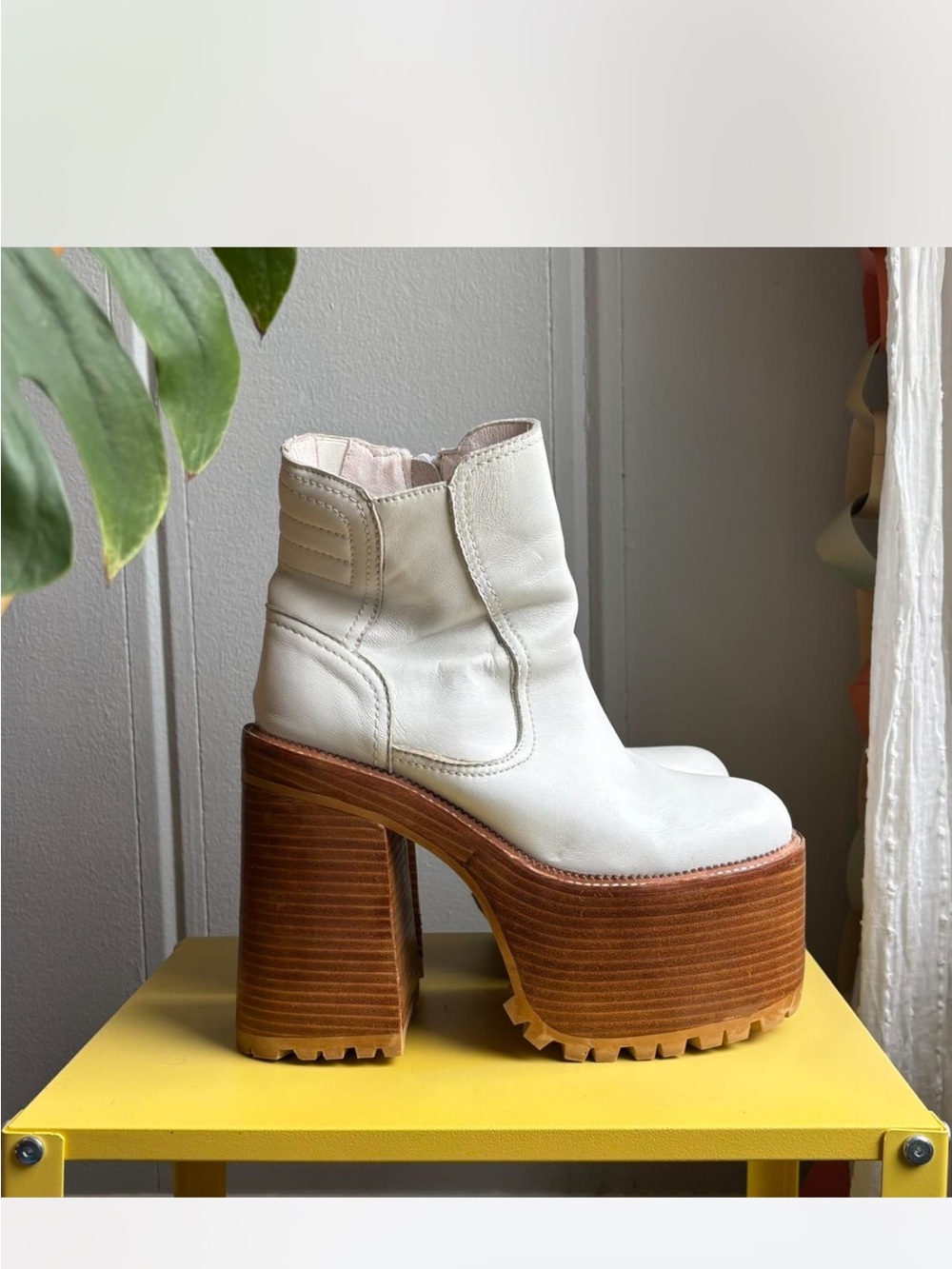 White Platform Ankle Boots with Chunky Stacked Wood-Look Heel
